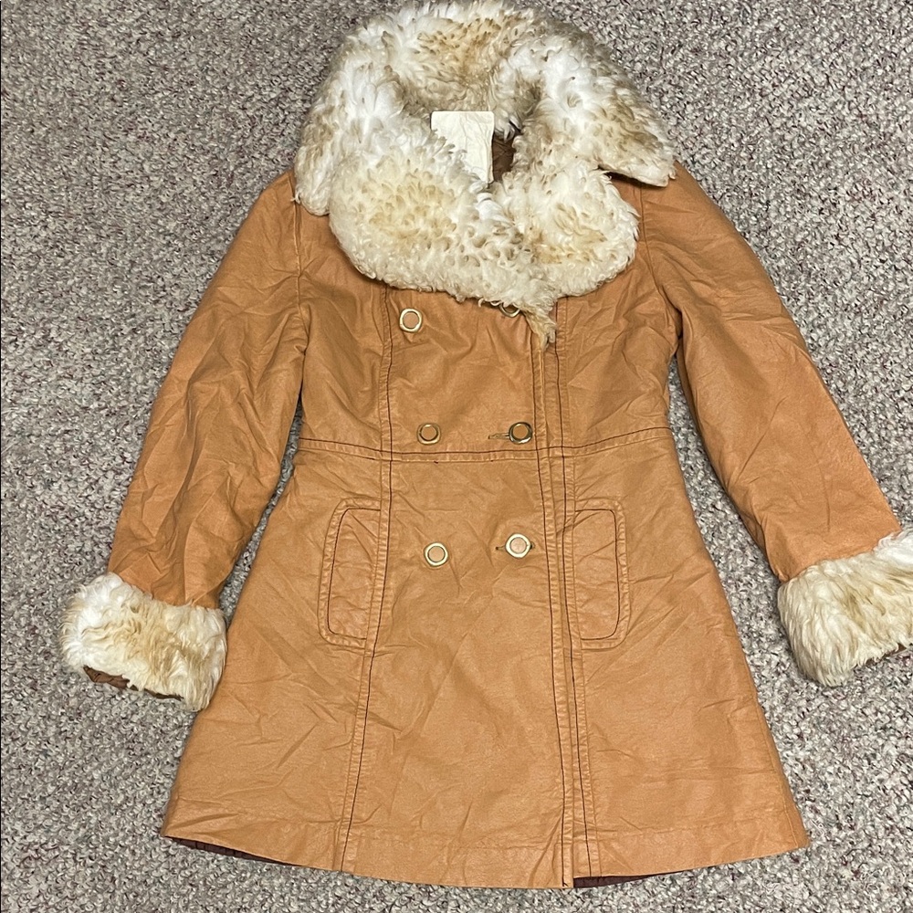 Vintage 60s/70s Tan vegan leather Coat with Faux sherling Trim